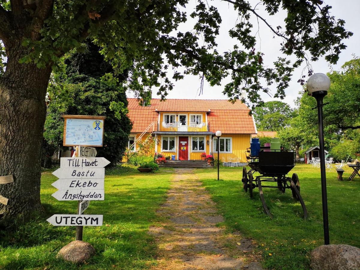 Stf Hagaby/Lantgarden Hostel Löttorp Екстериор снимка